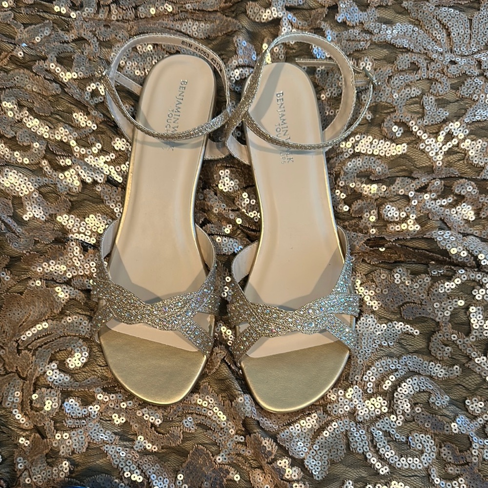 Benjamin Walk Gold Sandals with Ankle Strap and Open Toe